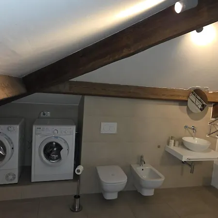 Loft Gina, Terzo Piano, No Ascensore * 피날레리구레